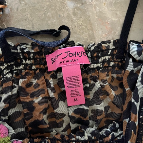Vintage Betsey Johnson Intimates Leopard Print Slip and Thong Size M - Picture 4 of 8